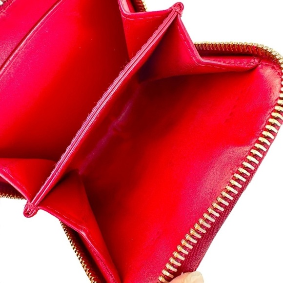 Authentic PRADA Cherry Red Saffiano Leather Card & Coin Holder with Box - Picture 8 of 16